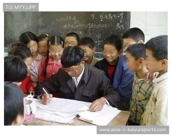 教师管理失控?社会环境是隐形“推手”